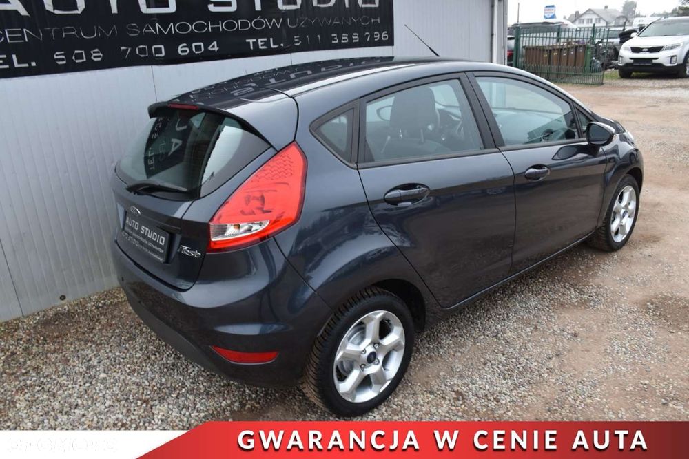 Ford Fiesta 1.25 Champions Edition - 37