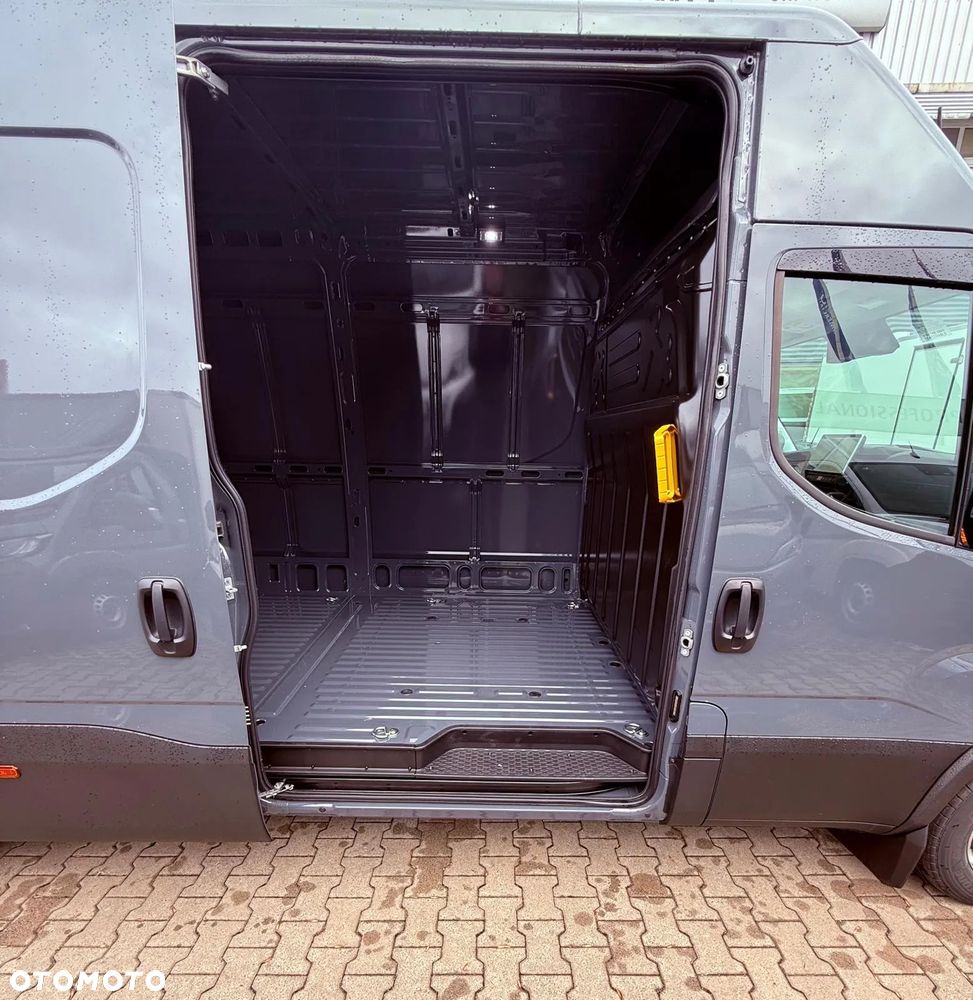 Iveco Daily Furgon 35S18HV MAXI - OD RĘKI - PROMOCJA - 12