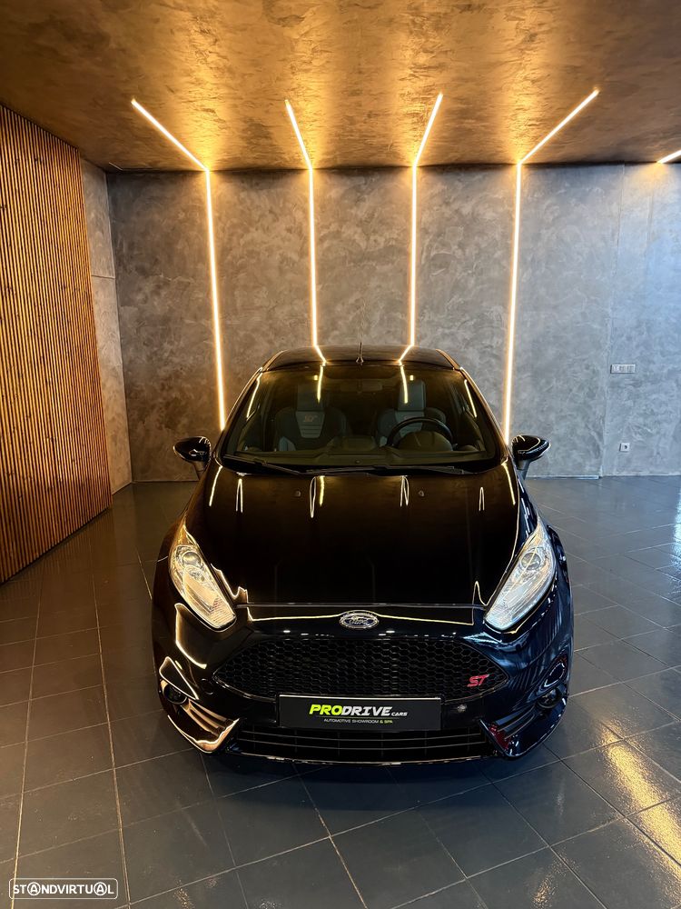 Ford Fiesta 1.6 EcoBoost ST - 4