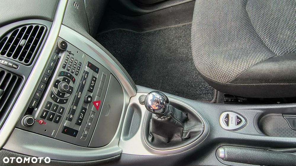 Citroën C5 II 1.6 HDi SX - 11