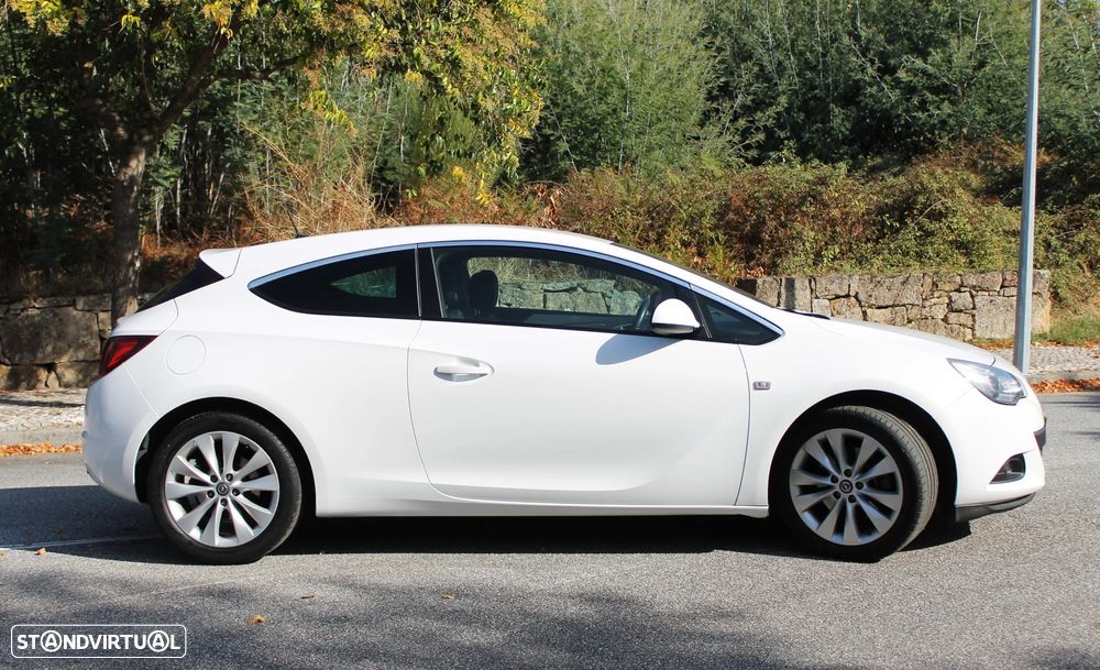 Opel Astra GTC 1.7 CDTi S/S - 10