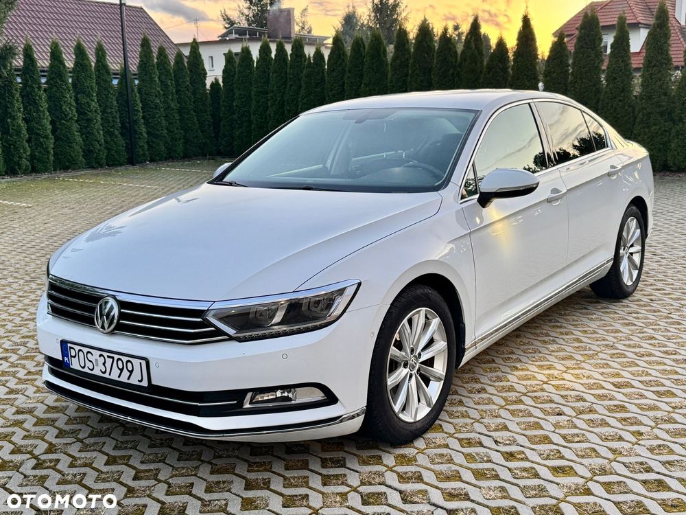 Volkswagen Passat - 1