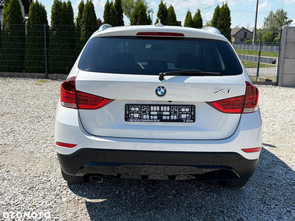 BMW X1 xDrive18d Sport Line - 11