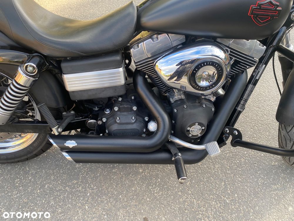 Harley-Davidson Dyna Street Bob - 12