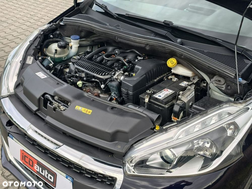 Peugeot 208 - 29