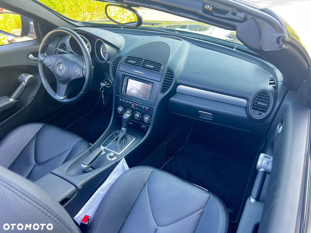 Mercedes-Benz SLK 300 7G-TRONIC - 12
