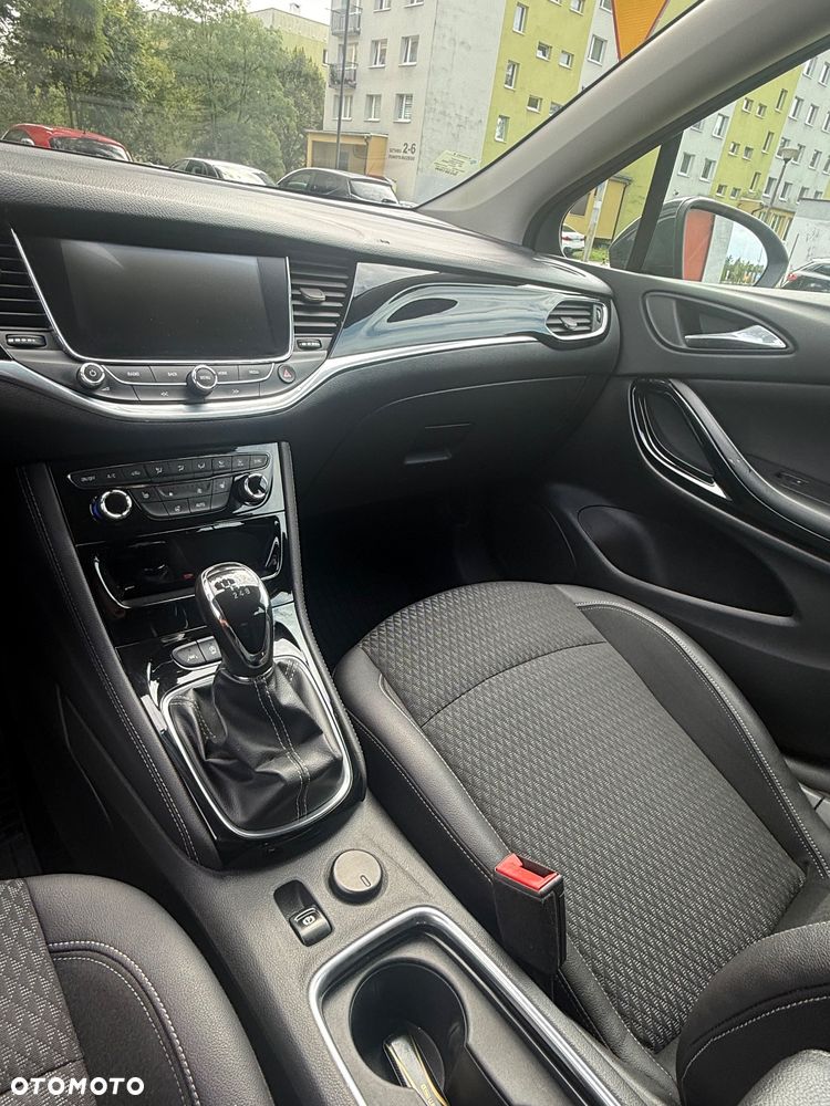 Opel Astra 1.4 T Dynamic S&S - 15
