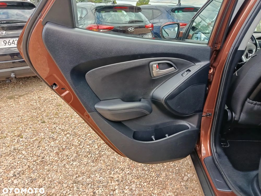 Hyundai ix35 blue 1.6 2WD Finale Silver - 25