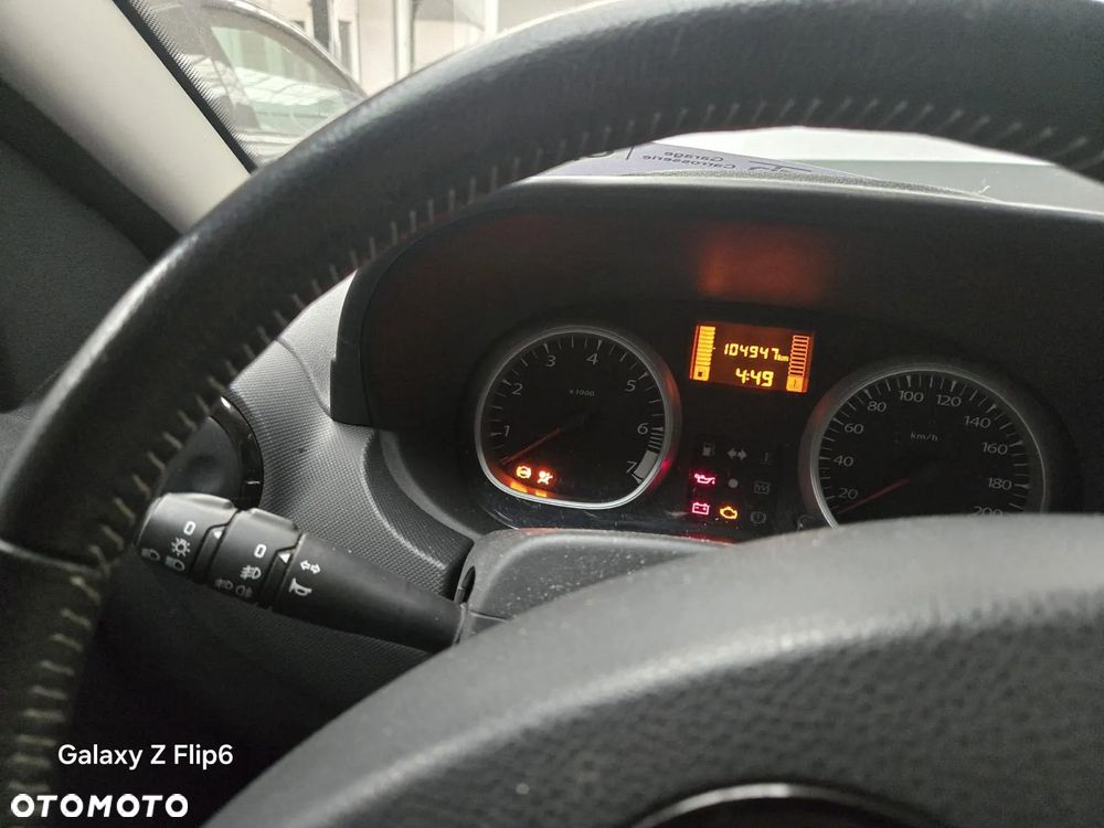 Dacia Duster 1.6 16V 105 4x2 Essentiel - 6