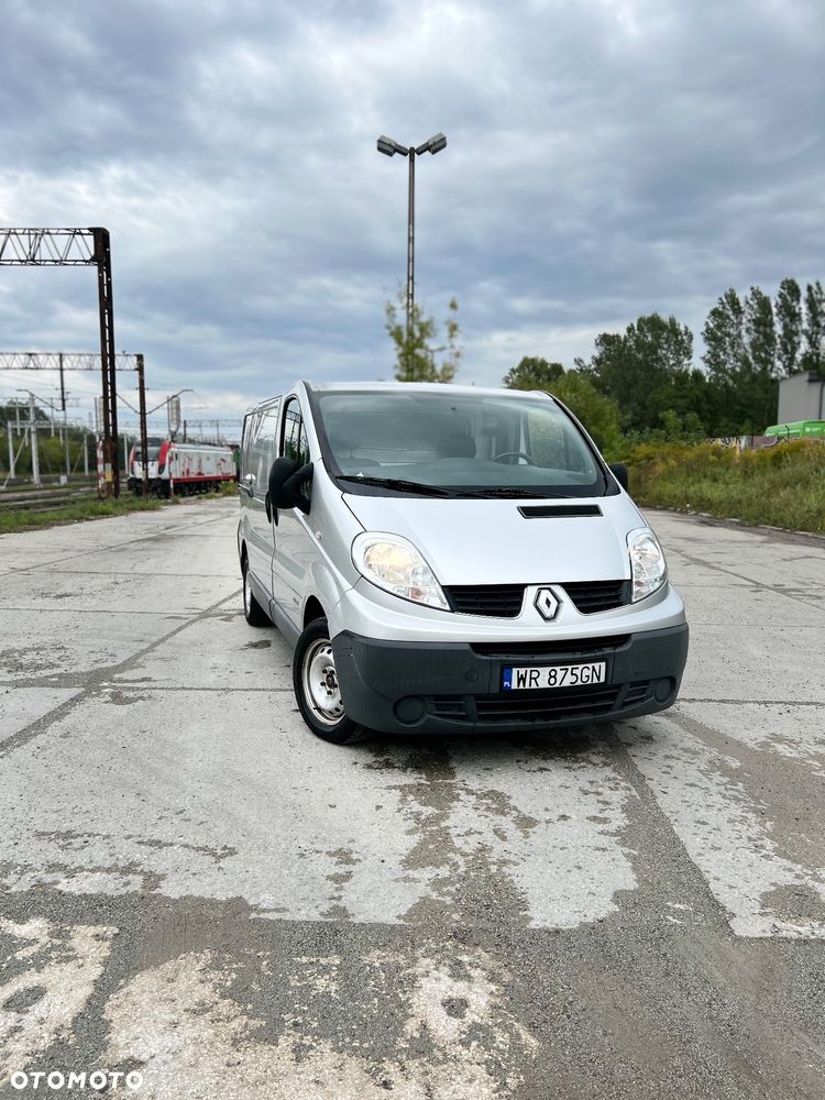 Renault Trafic - 2