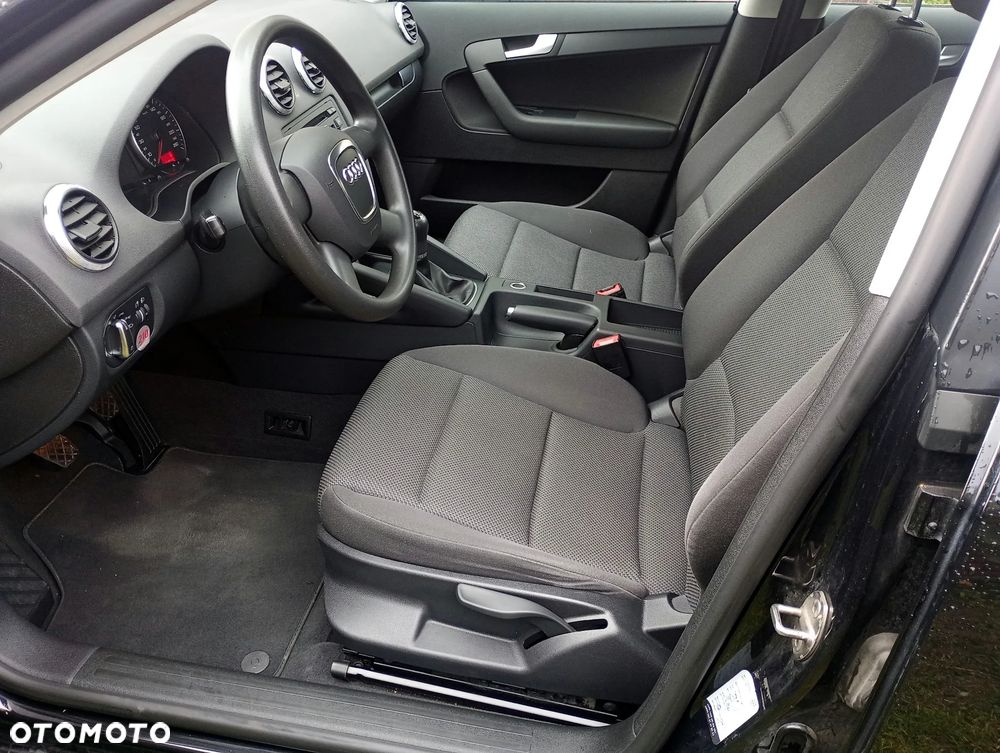 Audi A3 Sportback 1.4 TFSI Ambition - 8