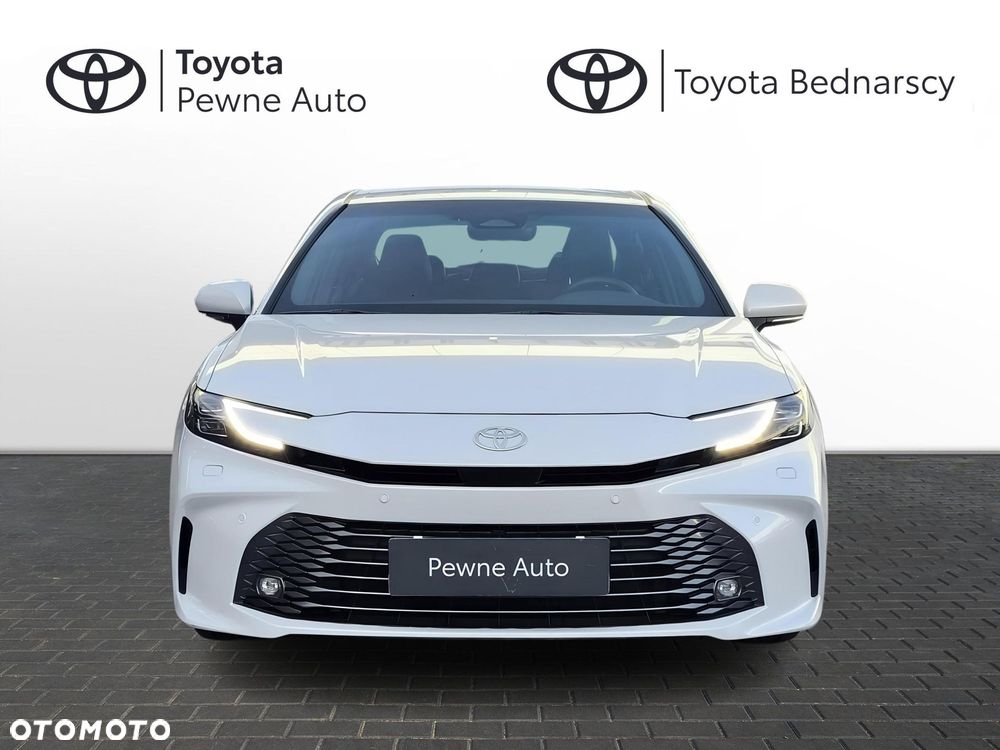 Toyota Camry - 5