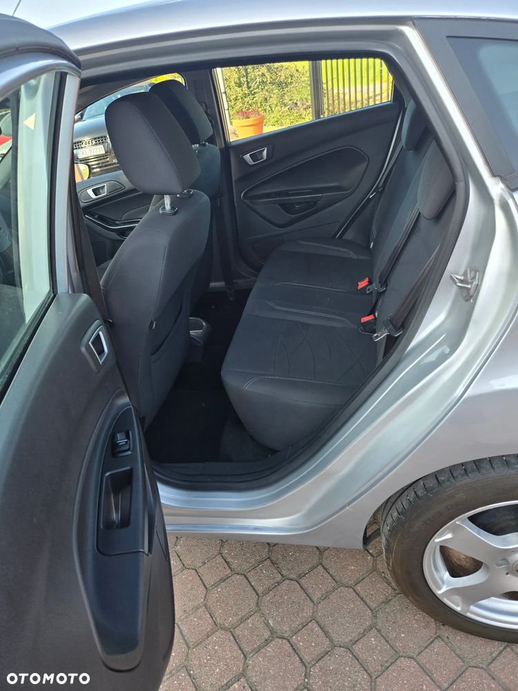 Ford Fiesta 1.4 Champions Edition - 9