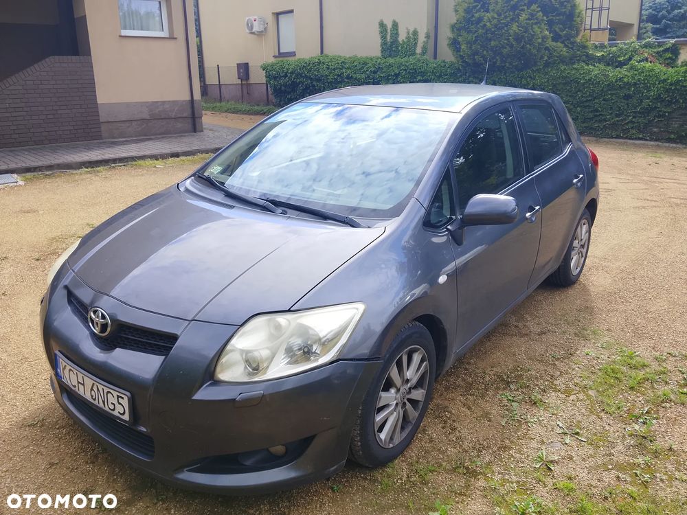 Toyota Auris 2.0 D-4D Luna - 1