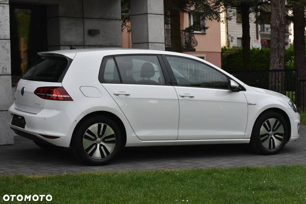 Volkswagen Golf - 19