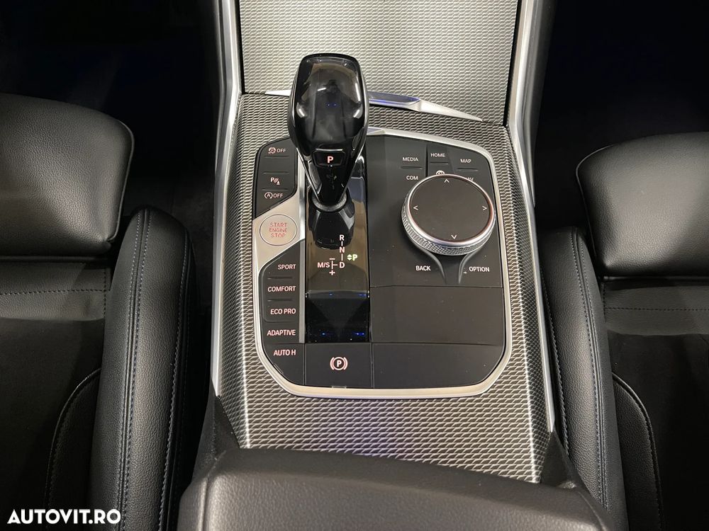 BMW Seria 3 330i AT M Sport - 27
