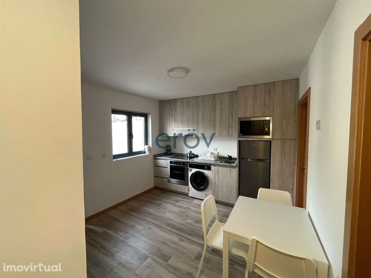 Moradia Convertida em 3 Apartamentos – Areosa, Paranhos | Porto - Grande imagem: 3/30