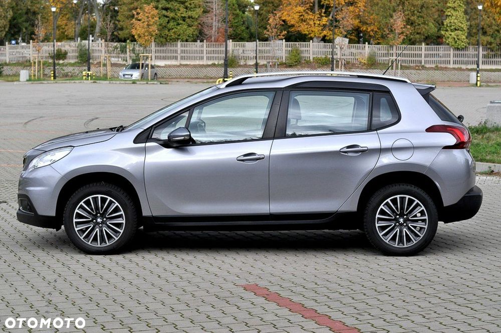 Peugeot 2008 1.2 Pure Tech Active S&S - 31