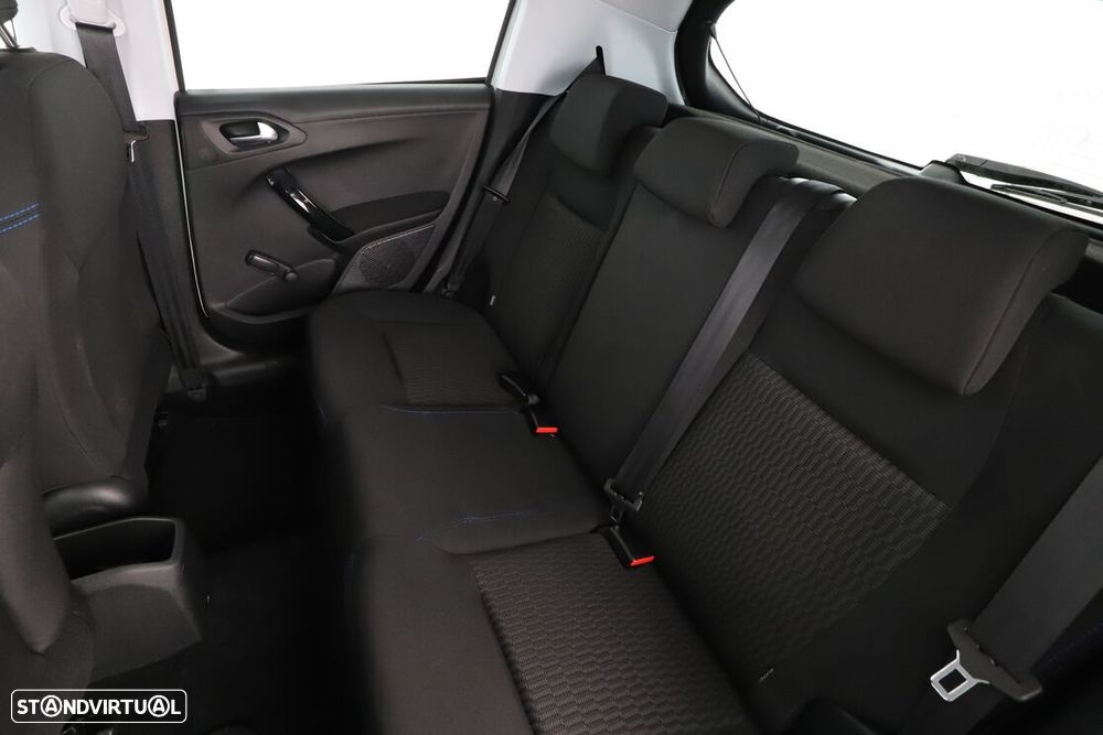 Peugeot 208 1.5 BlueHDi Signature - 19