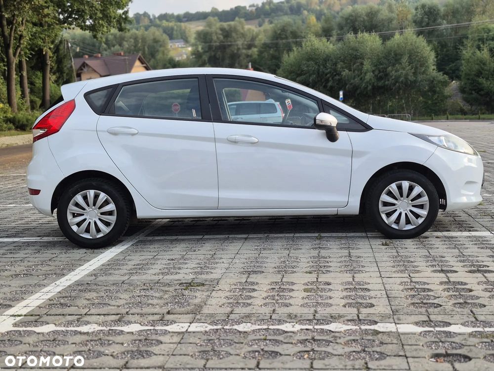 Ford Fiesta 1.25 Ambiente - 8