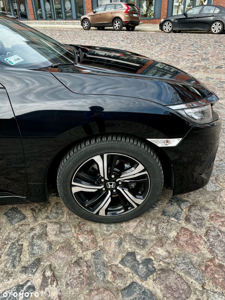 Honda Civic 1.5 T Executive CVT - 21