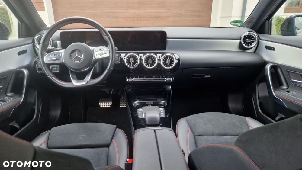 Mercedes-Benz Klasa A 200 d 4Matic 8G-DCT AMG Line - 13