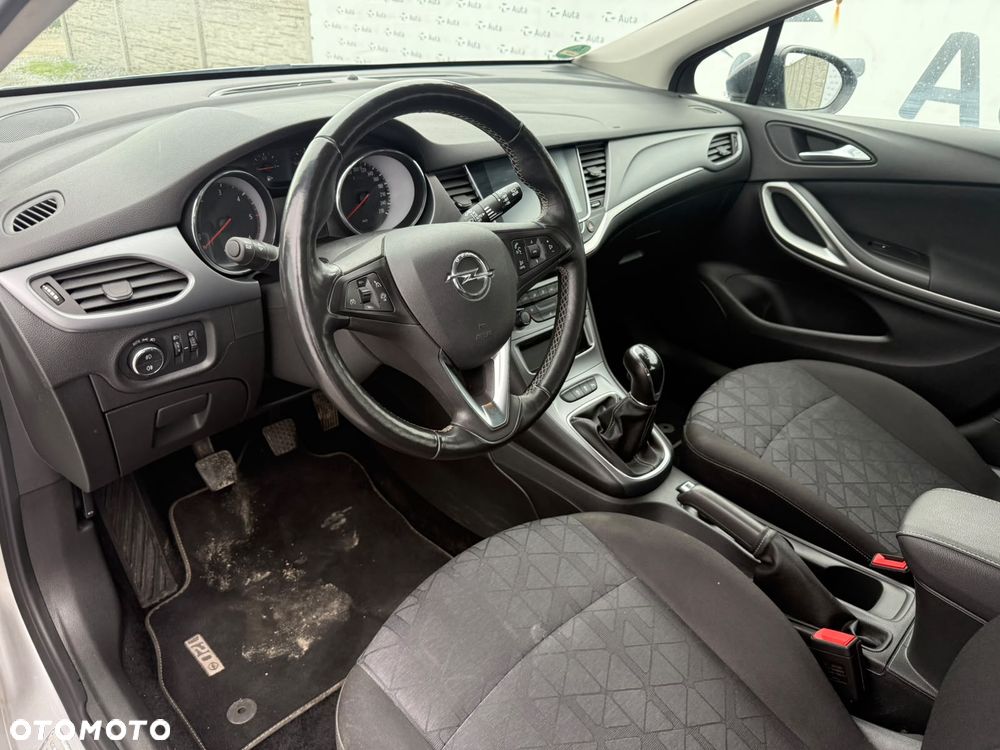 Opel Astra 1.6 D Start/Stop 120 Jahre - 11