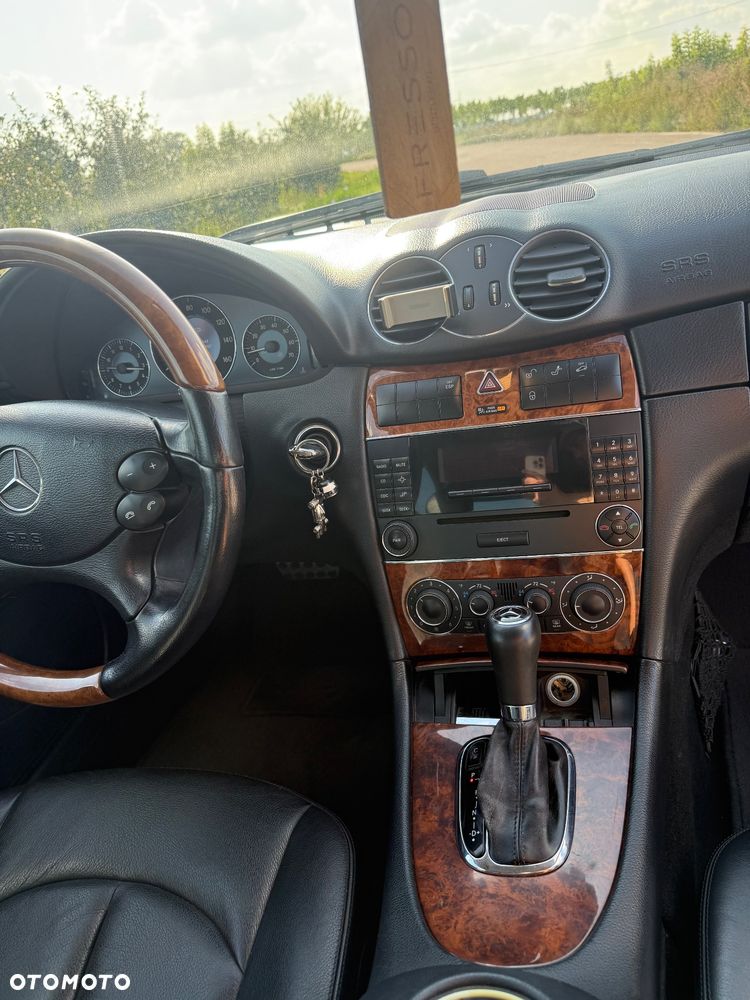 Mercedes-Benz CLK 350 Avantgarde - 16