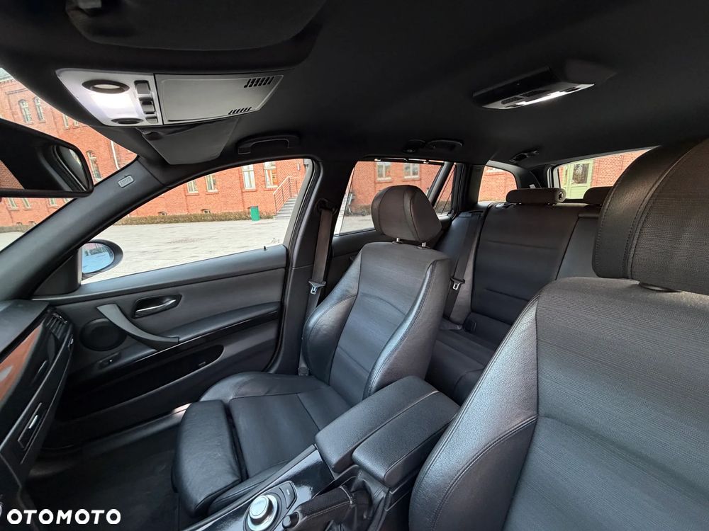 BMW Seria 3 320d DPF - 13