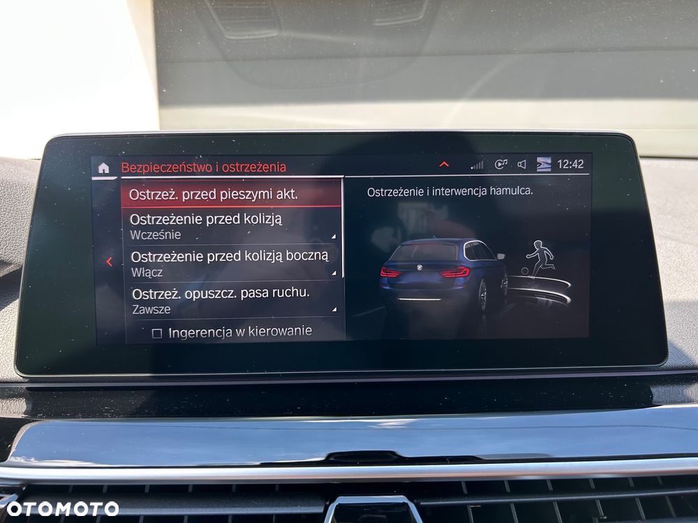 BMW Seria 5 520d - 29
