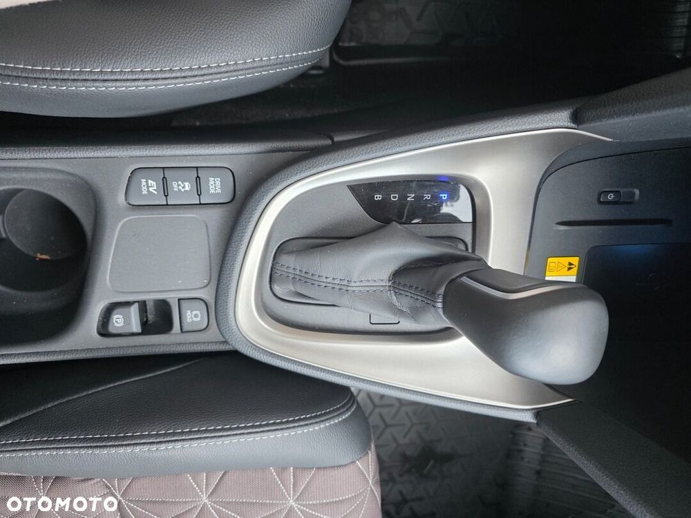 Toyota Yaris Cross - 15