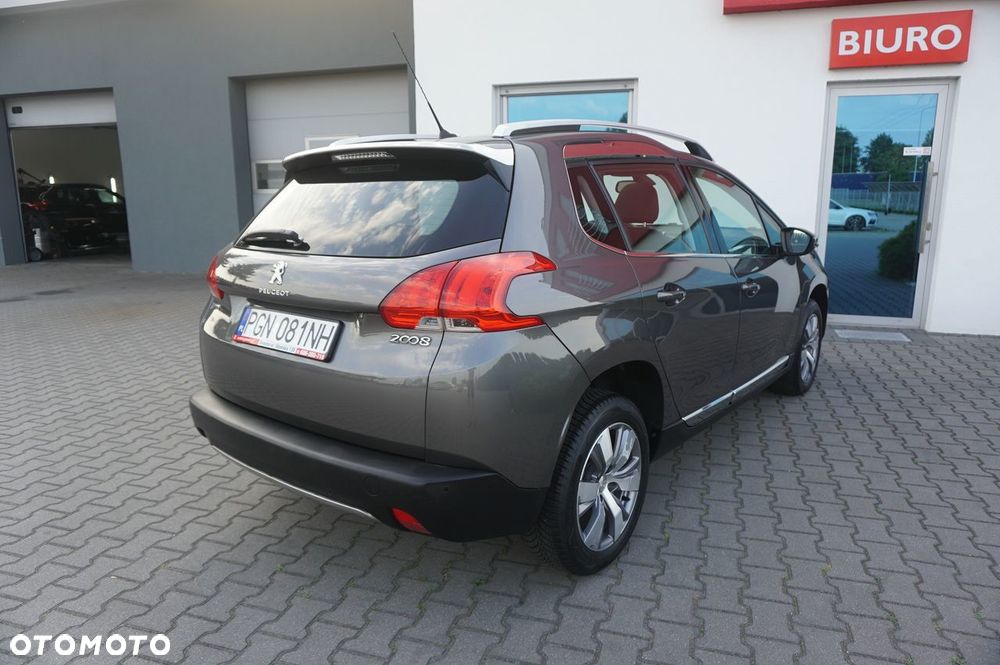 Peugeot 2008 1.6 BlueHDi Allure S&S - 4