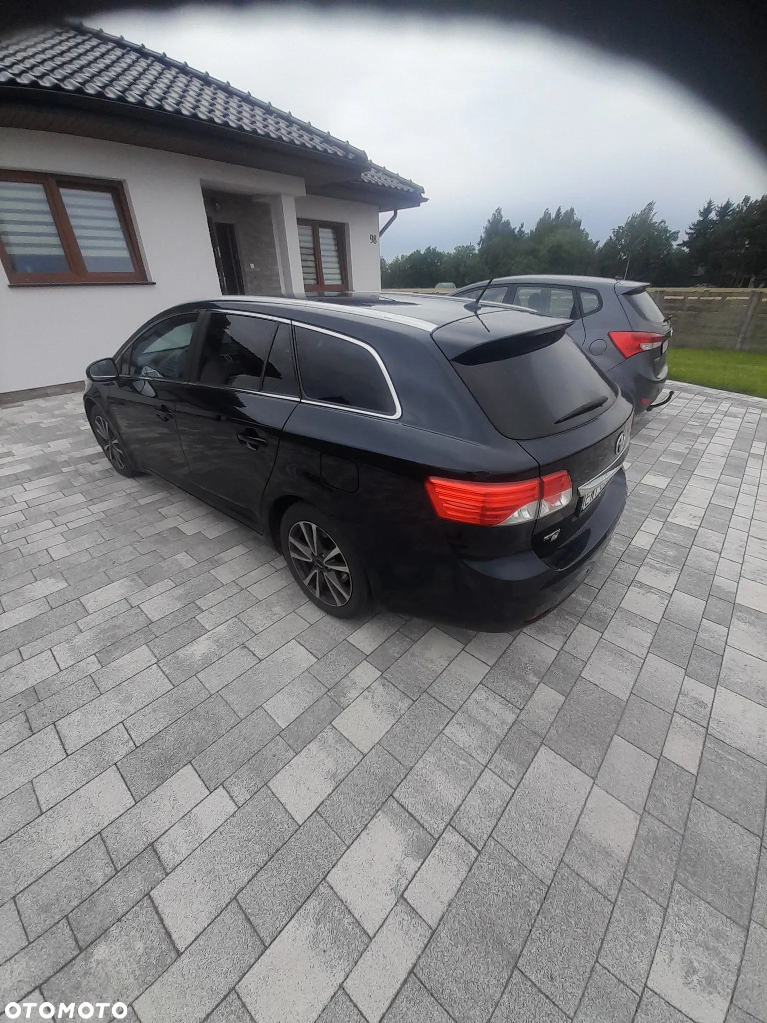 Toyota Avensis 2.0 D-4D Style - 2