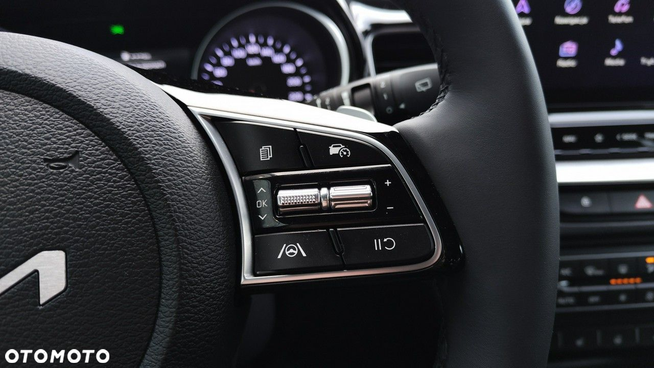 Kia Ceed - 17