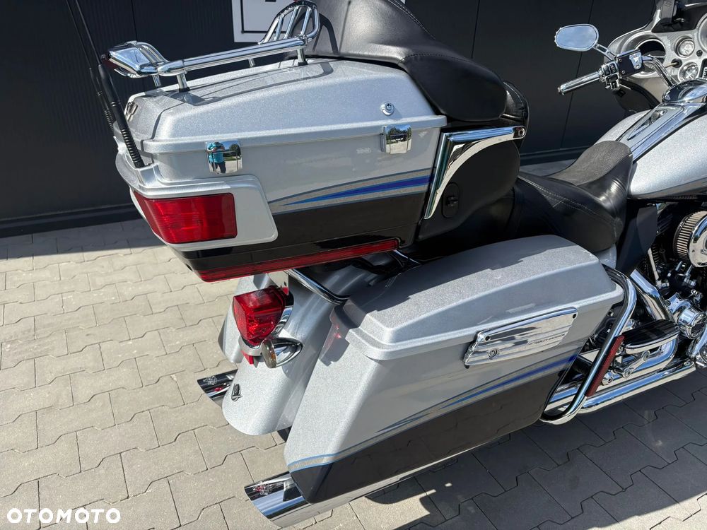 Harley-Davidson Touring Electra Glide - 24