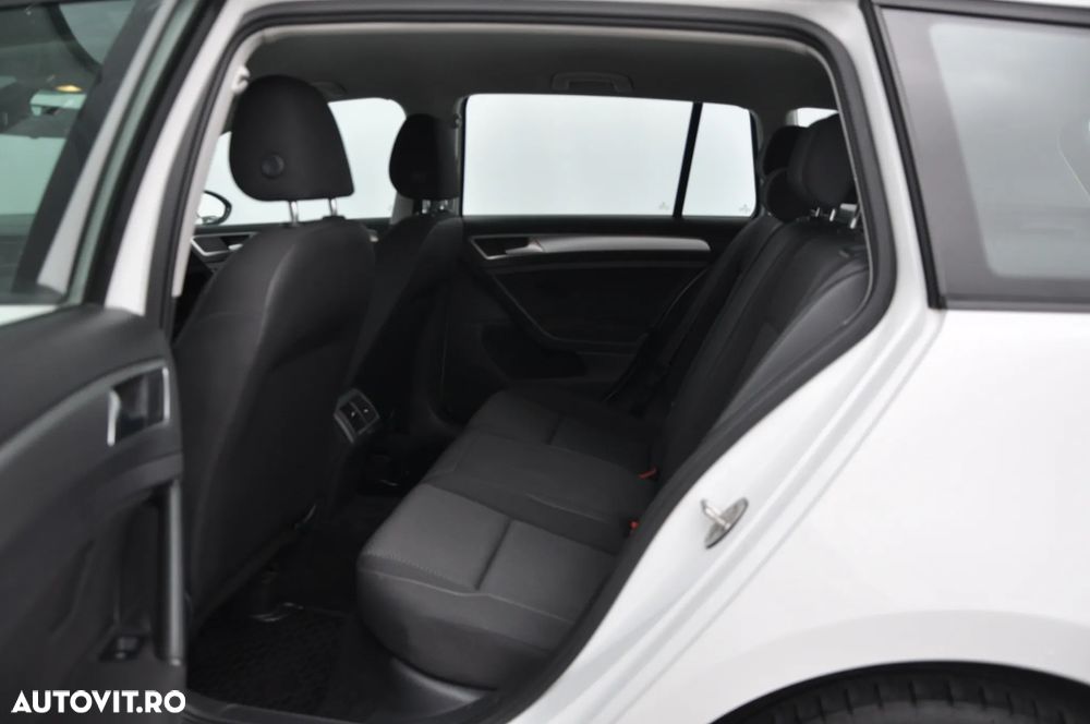 Volkswagen Golf 1.0 TSI Trendline - 19