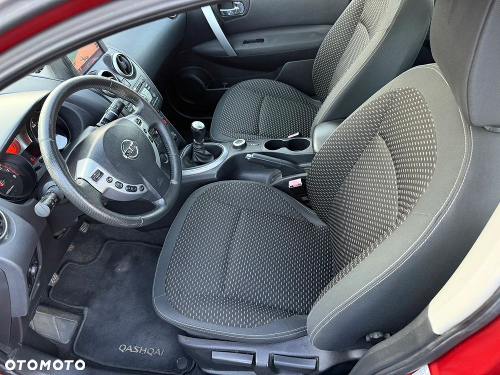 Nissan Qashqai - 14