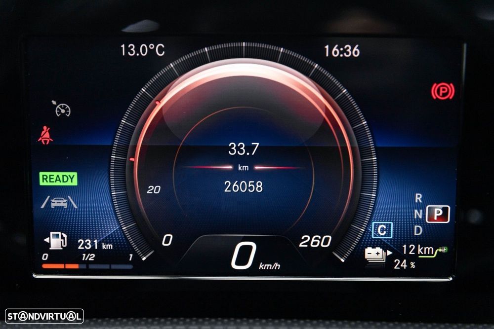 Mercedes-Benz A 250 Limousine e AMG Line - 27