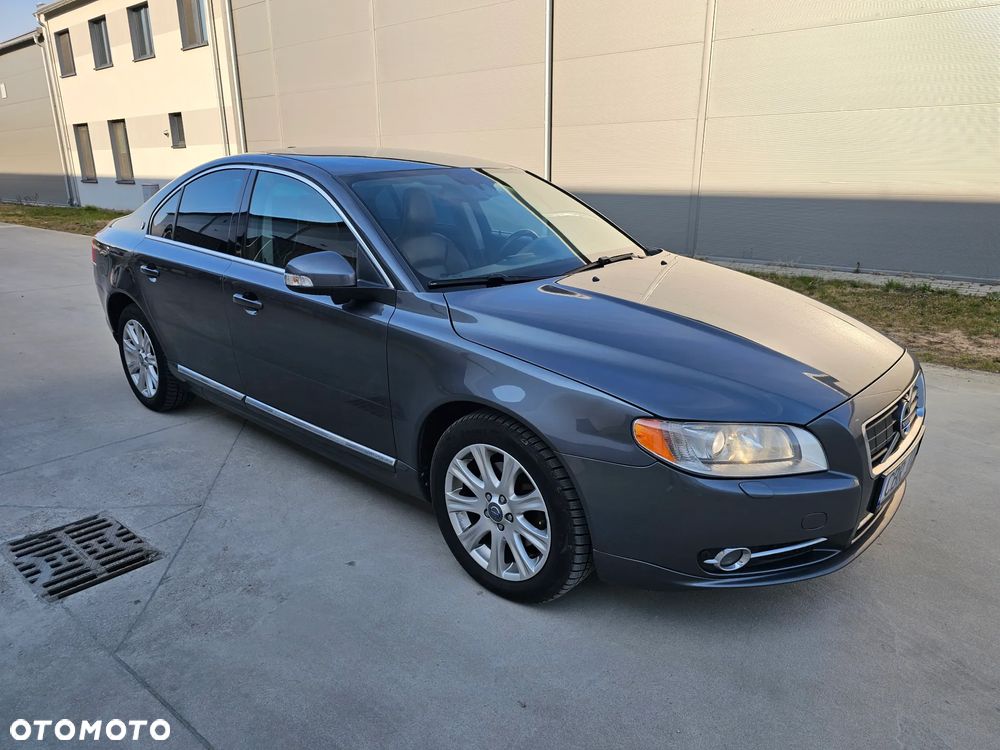 Volvo S80