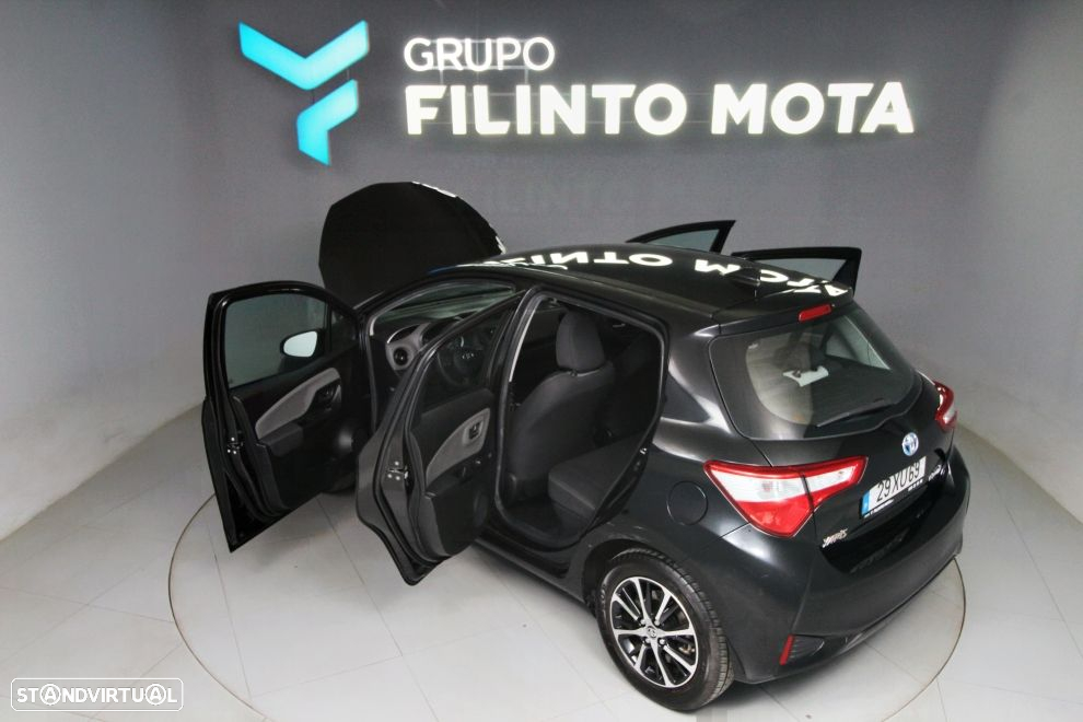 Toyota Yaris 1.5 HSD Comfort - 11