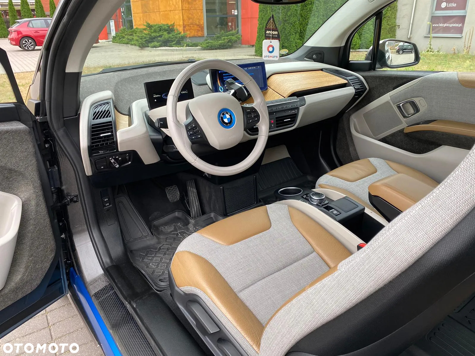 BMW i3 (60 Ah) - 37