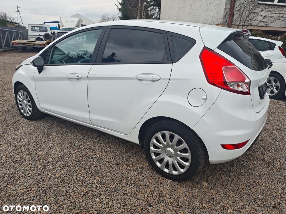 Ford Fiesta 1.25 Celebration - 13