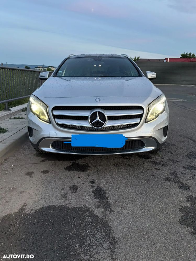 Mercedes-Benz GLA 220 d 4MATIC 7G-DCT - 1