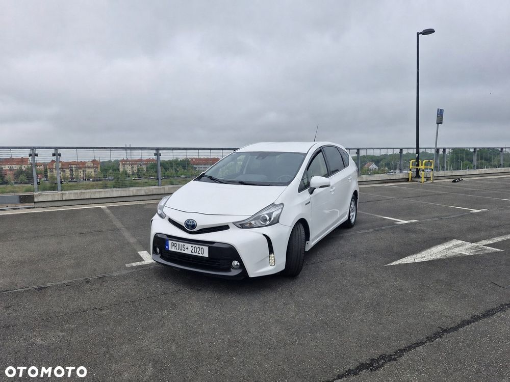 Toyota Prius+ (Hybrid) - 3