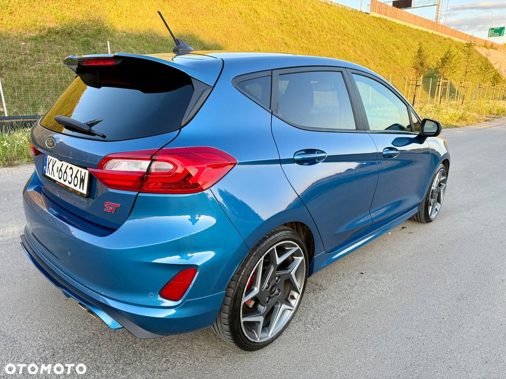 Ford Fiesta - 13