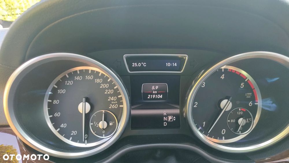Mercedes-Benz GL 350 BlueTEC 4-Matic - 15