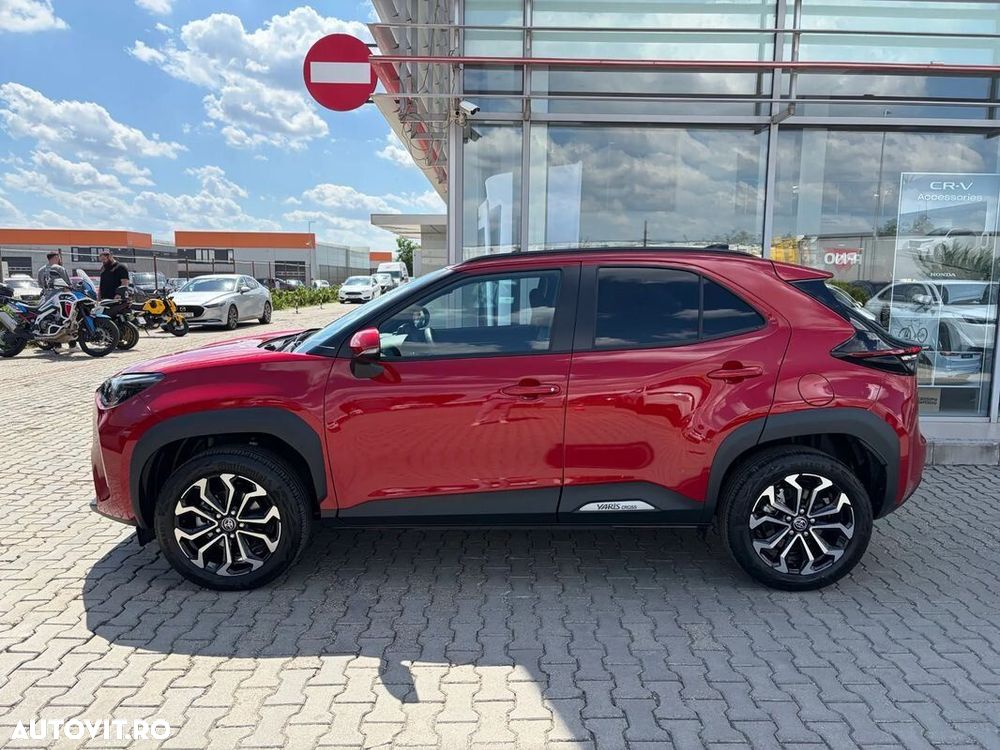 Toyota Yaris Cross 1.5 VVT-i HSD 4x2 Dynamic - 4