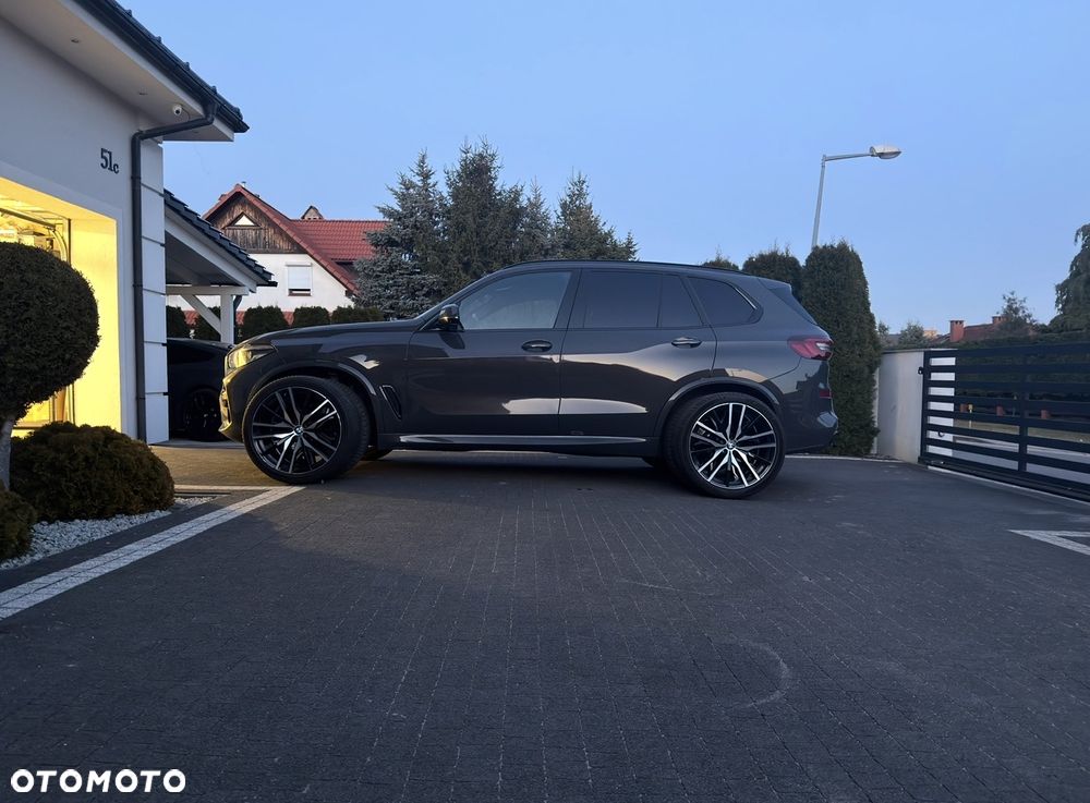 BMW X5 xDrive40d xLine - 28