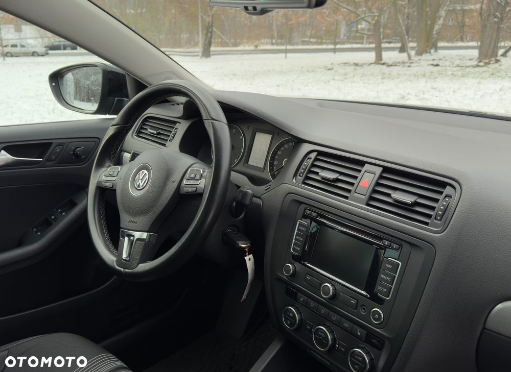 Volkswagen Jetta 1.6 TDI Blue Motion Technology Match - 18