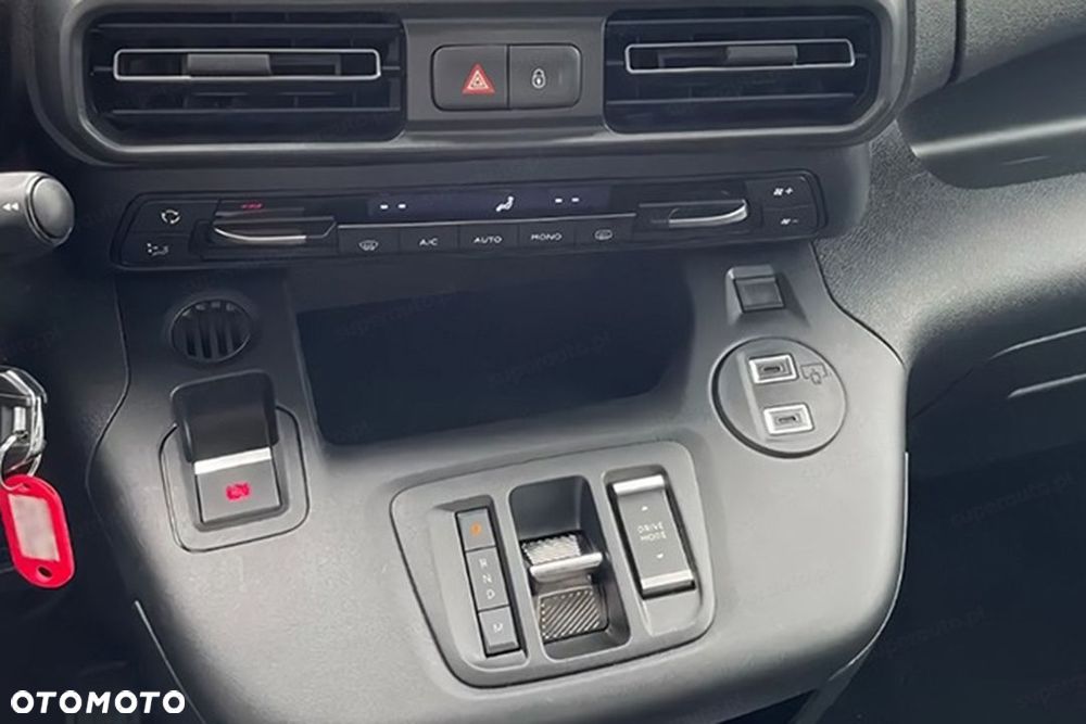 Citroën Berlingo Van XL L2H1 EAT8 Zabudowa Brygadowa 1.5 130KM - 6